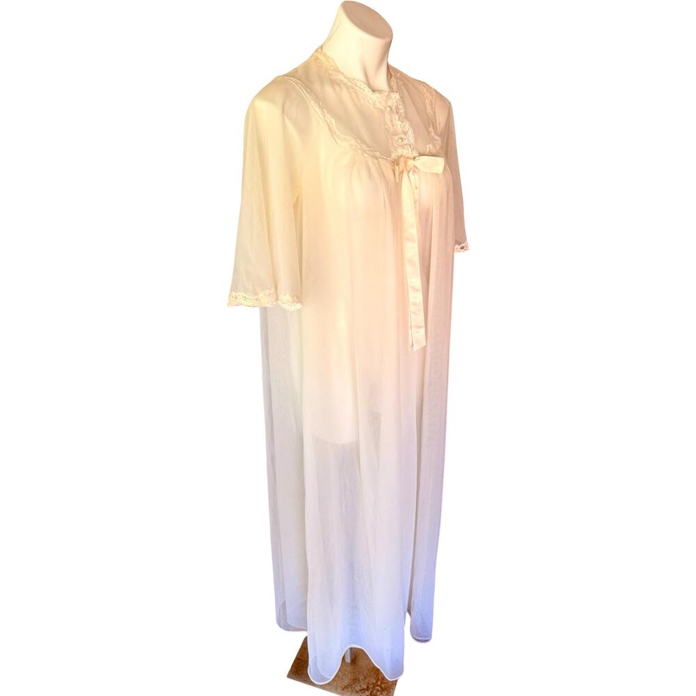 Vintage Shadowline Chiffon Robe Ivory Lace Pearl Button 1970s Peignoir Nylon S - Picture 7 of 13